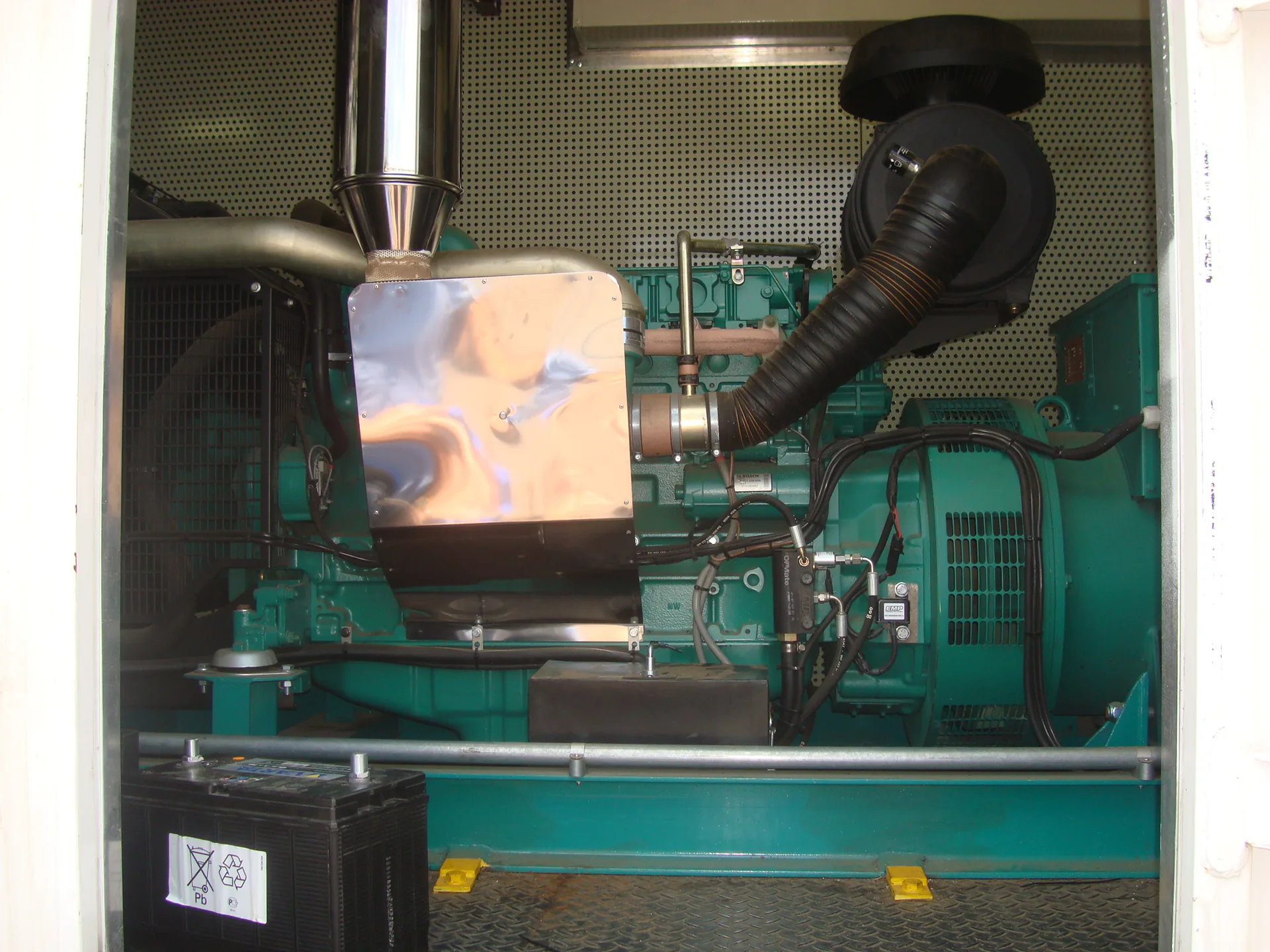 Generator engine interior open